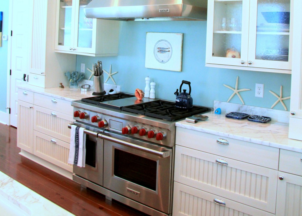 Custom kitchen in a coastal home by Thornhill Construction of Mississippi.